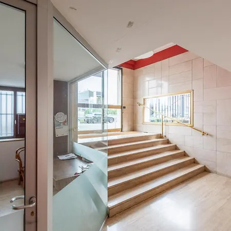 I-host - Scarampo Apartamento